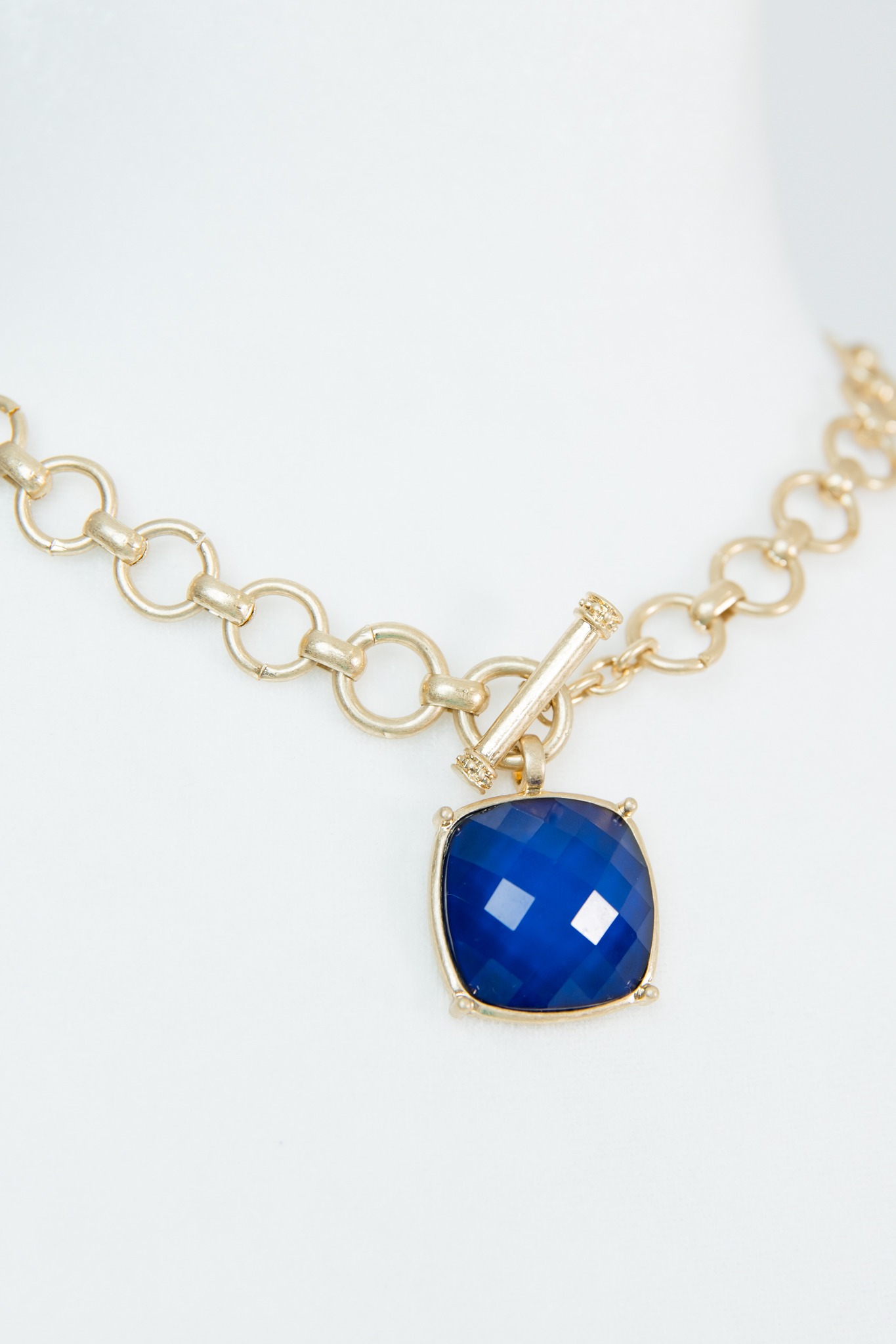 Gemma Stone Necklace, Navy - 4K7A7605.jpg