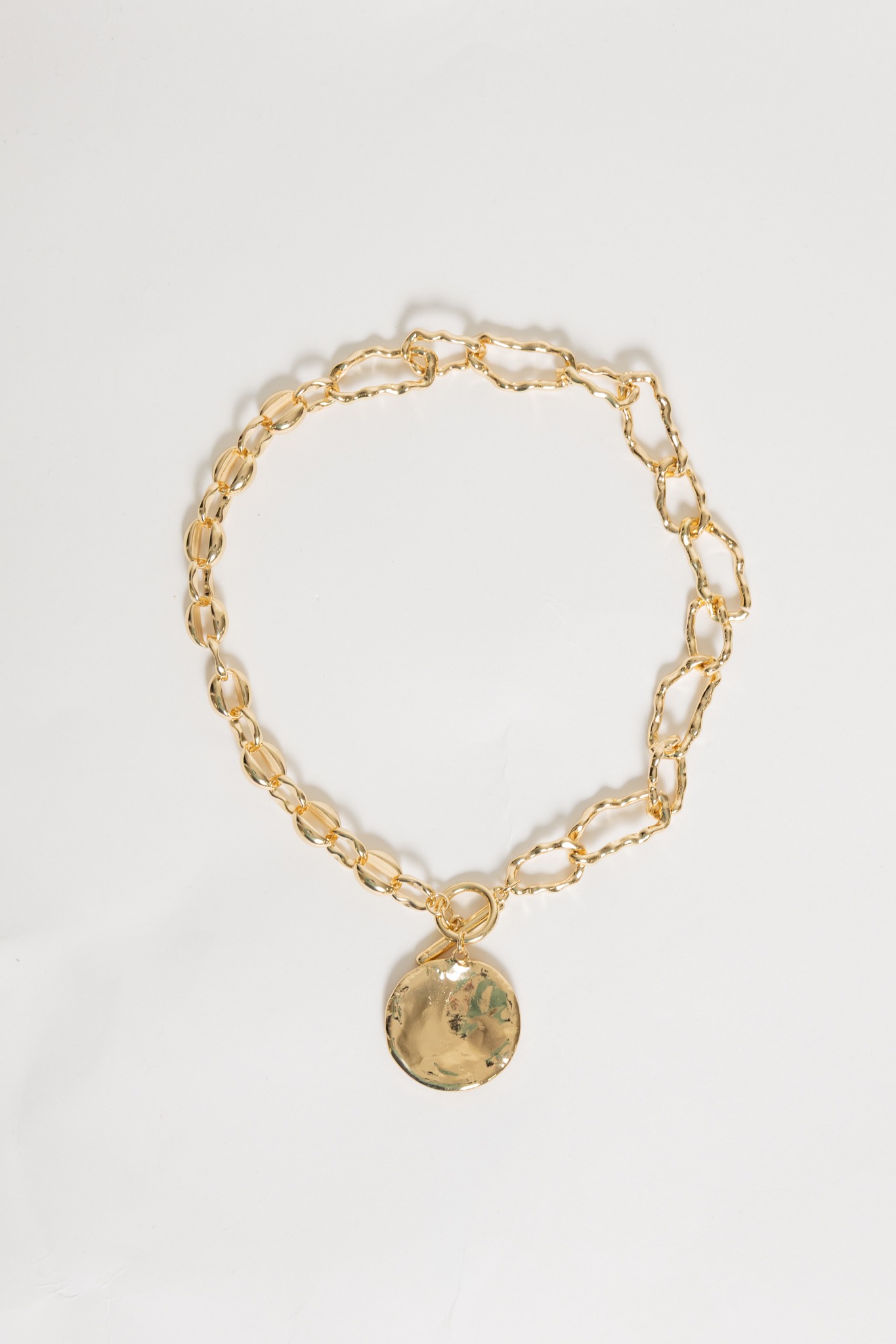 Eloide Pendant Necklace, Gold - 4K7A8113.jpg