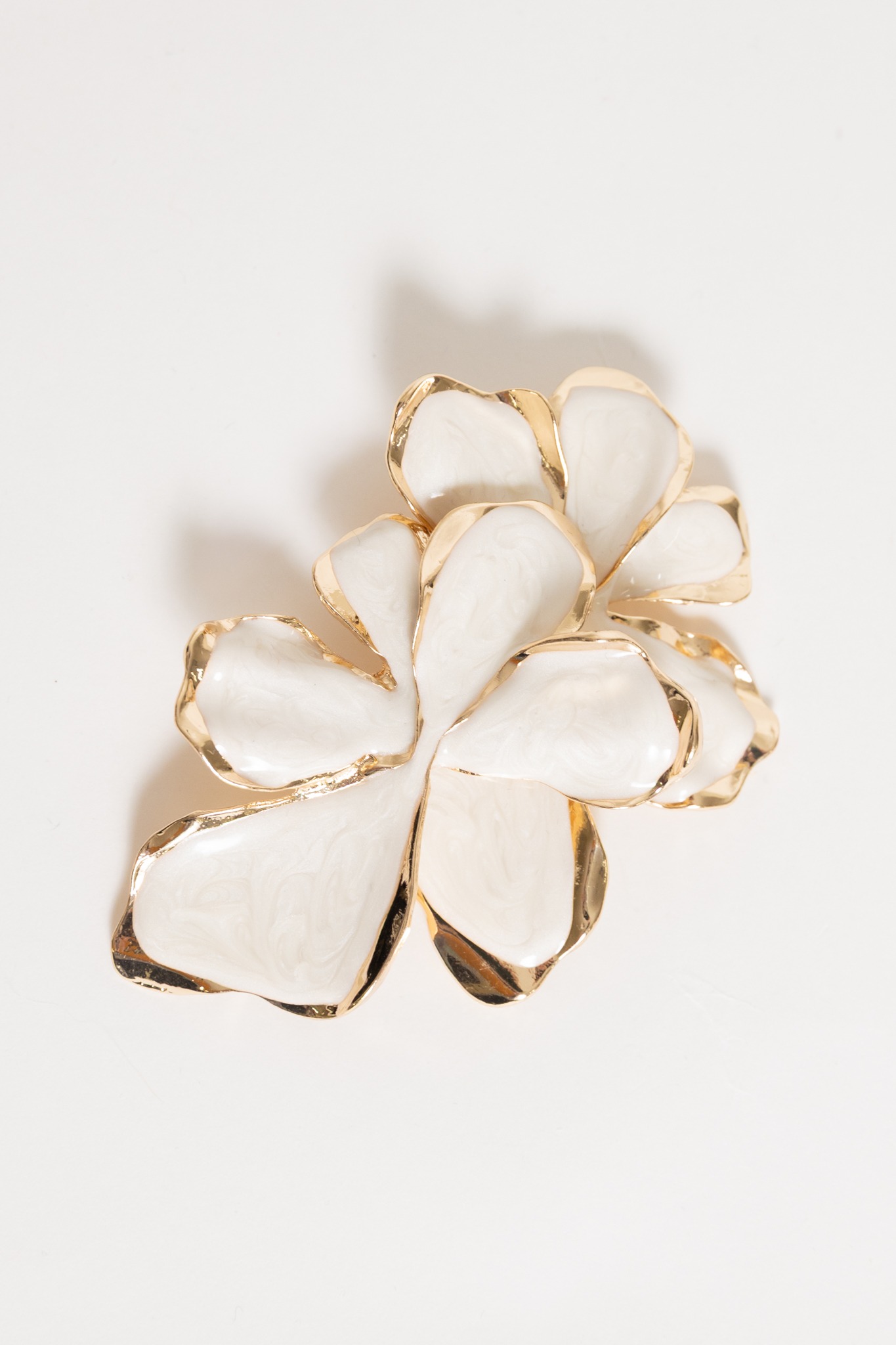 Rosie Flower Earring, White - 4K7A8149.jpg