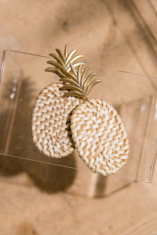 Rattan Pineapple Earrings - 4K7A8281.jpg