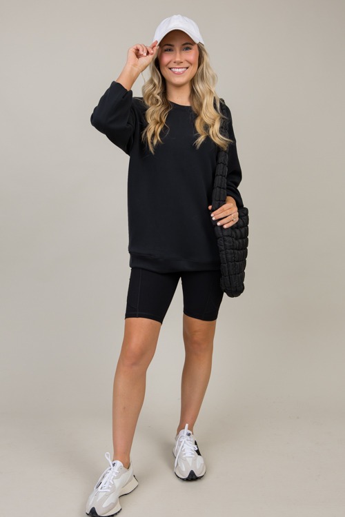 Oversized Creamy Crew Neck, Black