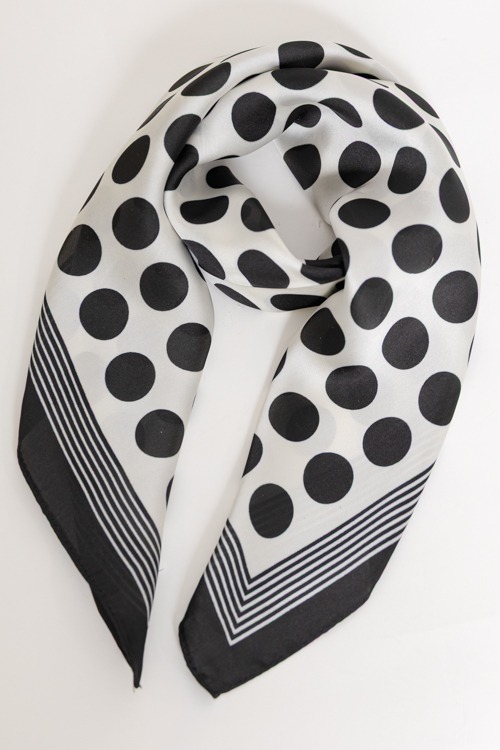 Purdita Scarf, Polka Dot - 4K7A8802.jpg