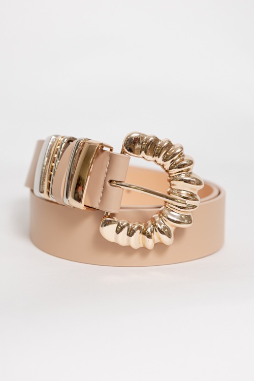 Half Moon Buckle Belt, Taupe - 4K7A8805.jpg