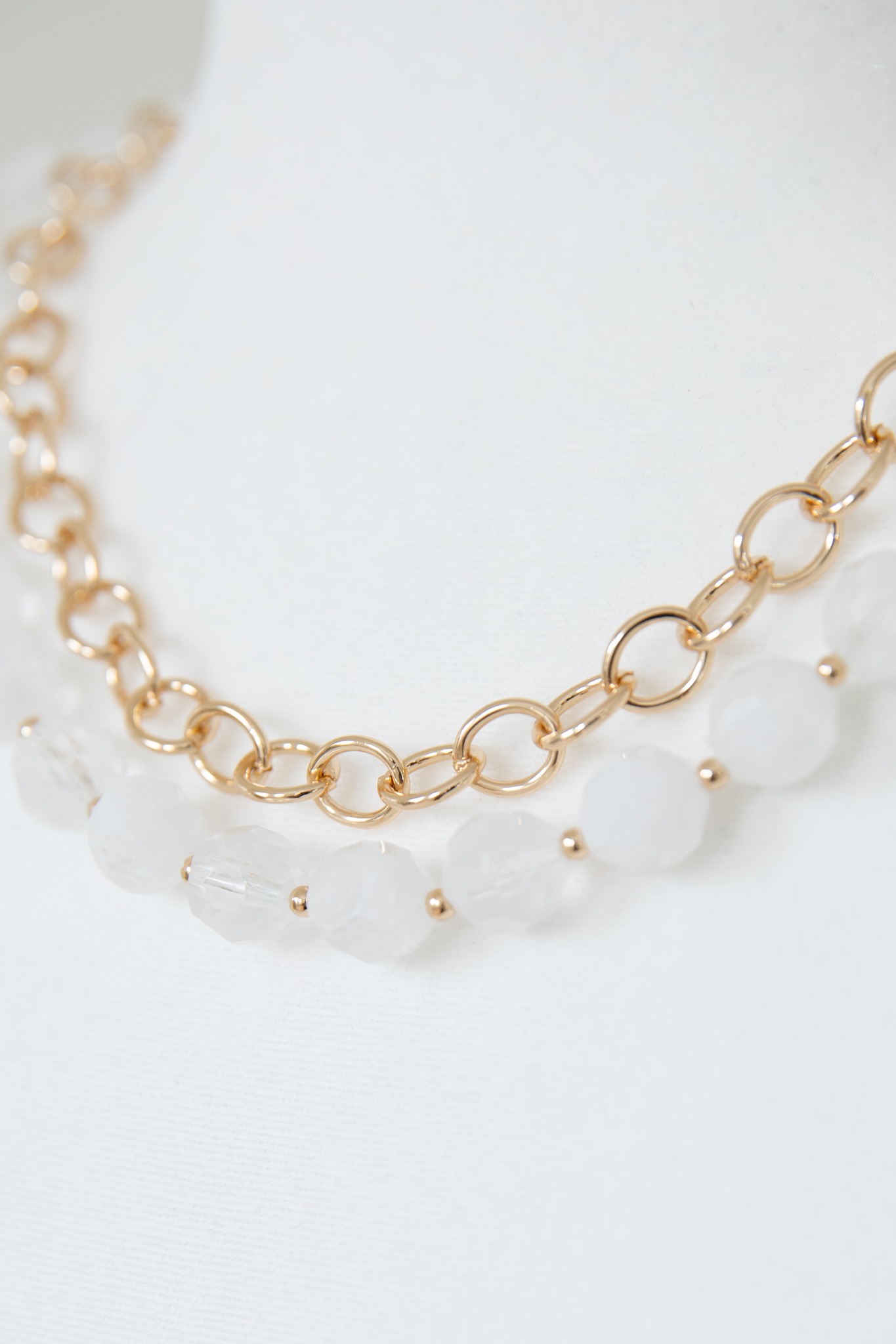 Audrey Layered Necklace, White - 4K7A8812.jpg