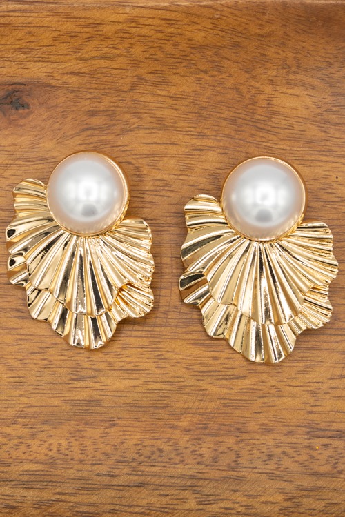 Pearl Fan Dangle Earrings