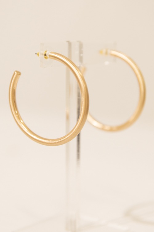 Polly Polished Hoop, Gold - 4K7A9294.jpg