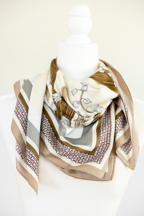 Floral Stem Scarf - 4K7A9477.jpg