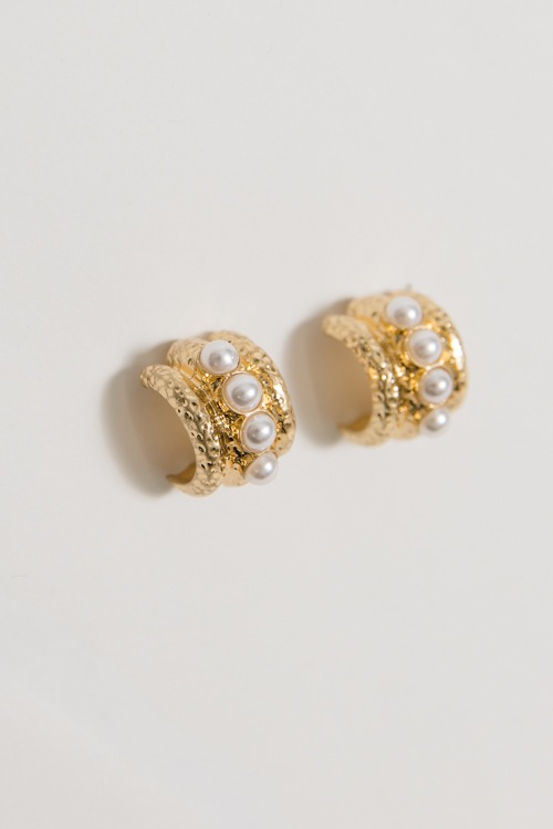 Antique Dotted Earring, Cream - 4K7A9491.jpg