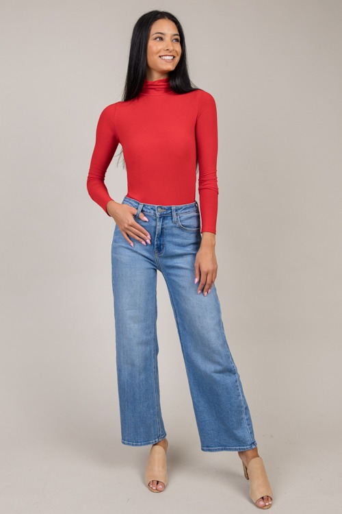 Simple Turtleneck Top, Red - 4K7A9638.jpg