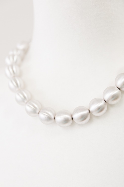 Gia Ball Necklace, Silver - 4K7A9668.jpg