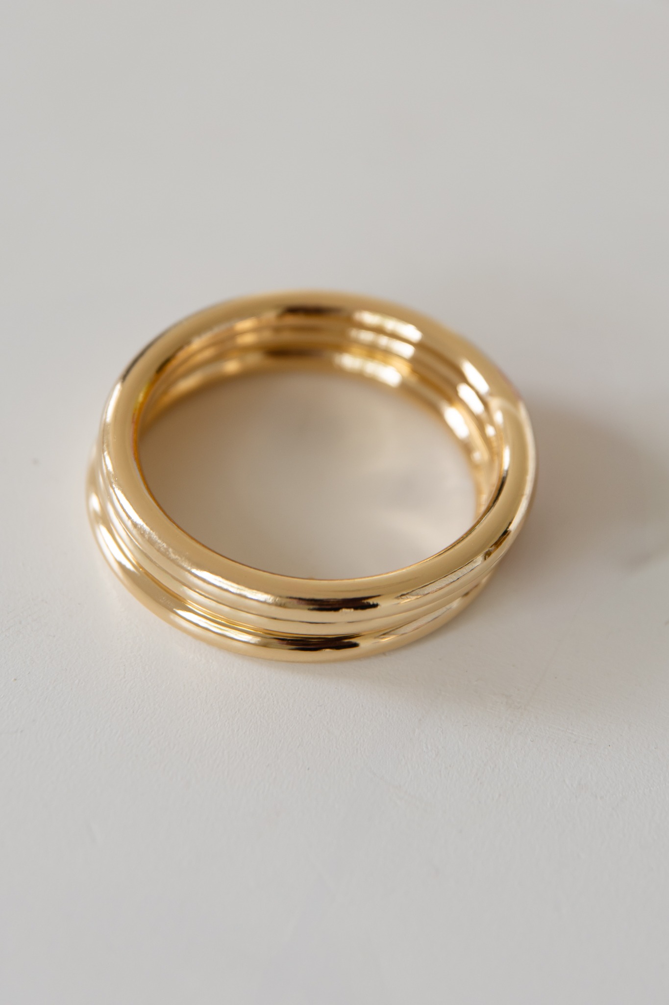 Bangle Stack, Gold - 4K7A9703.jpg