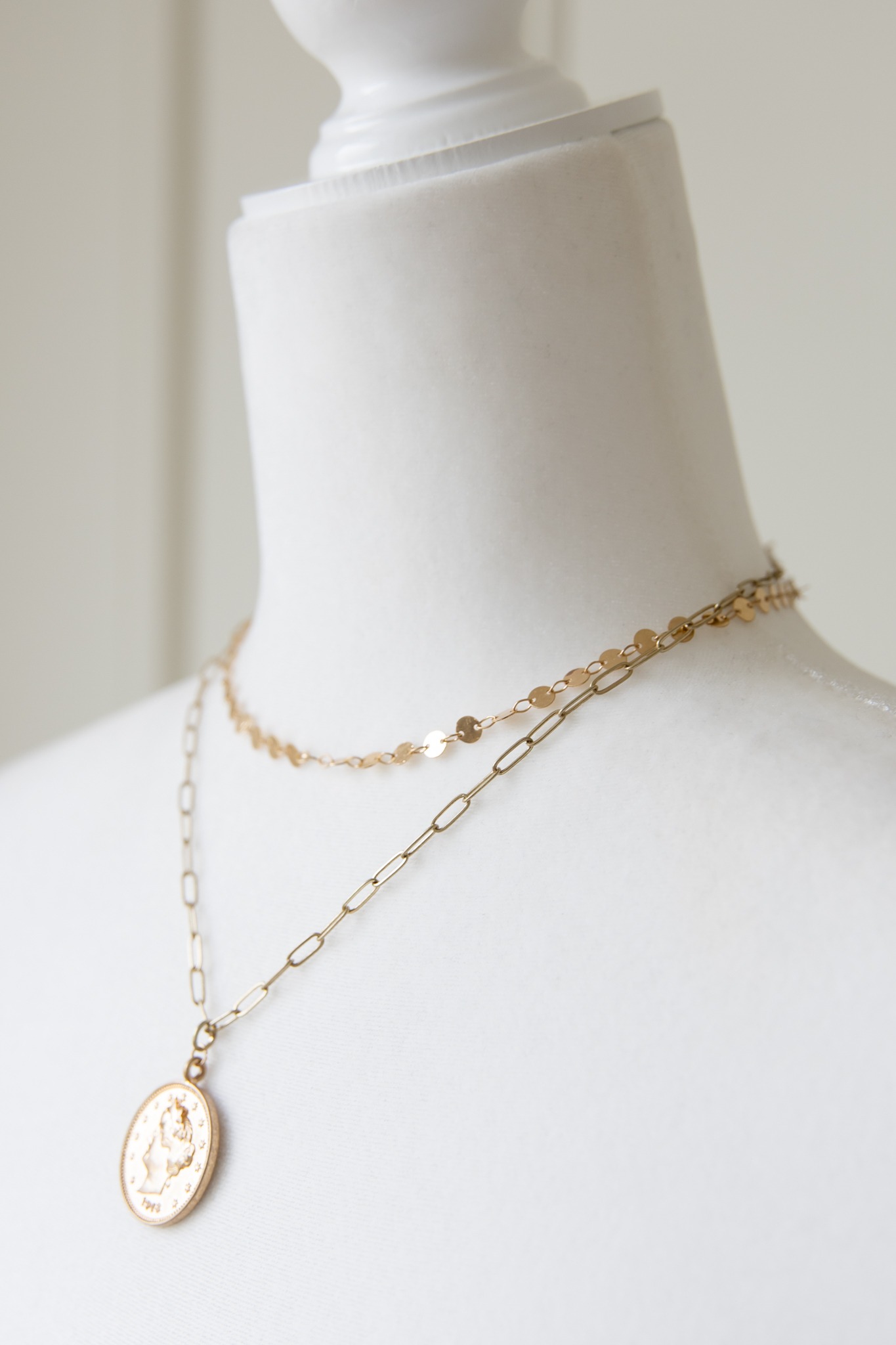 Coin Disk Chain Necklace - 4K7A9755.jpg