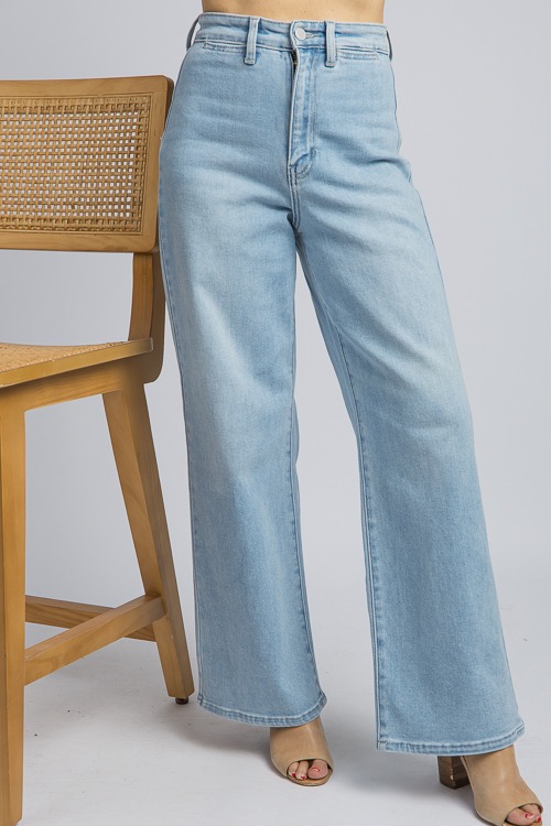 Moxie Wide Leg Jeans, Light