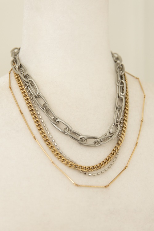 Layered Elegance Necklace - 4K7A9914.jpg