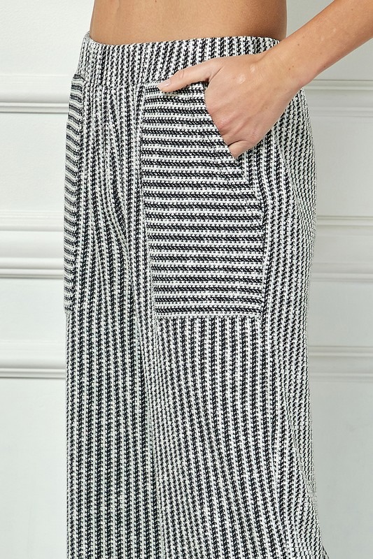 Metallic Stripes Knit Pants,Blk - 8839fde1-a3ee-49cf-8c37-d026f45eb1e2.jpg