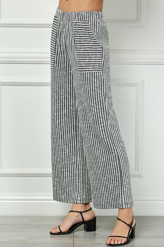 Metallic Stripes Knit Pants,Blk - 97800e96-a7c8-477d-b09d-85fe623275ee.jpg