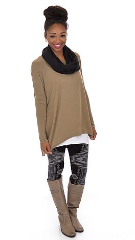 Cozy Folks Tee, Taupe