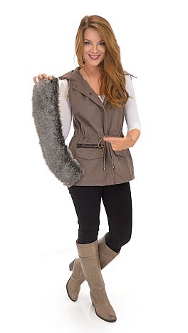 Removable Collar Vest