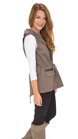 Removable Collar Vest