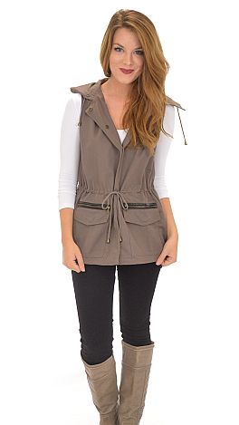 Removable Collar Vest