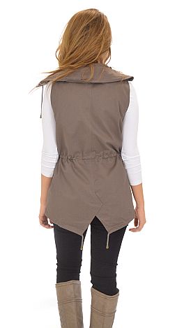 Removable Collar Vest