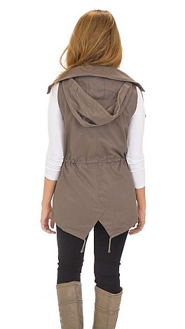 Removable Collar Vest