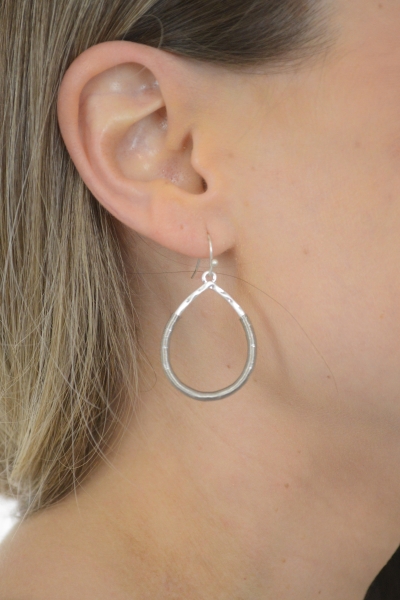 Dainty Coil Earring, Silver
