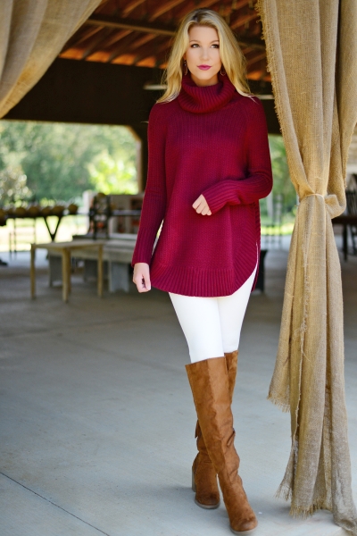 Tobi Turtleneck, Burgundy