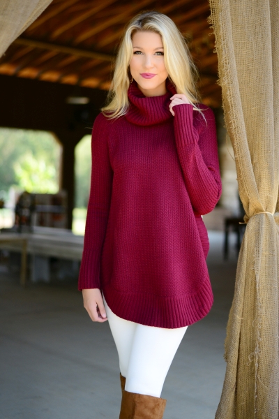 Tobi Turtleneck, Burgundy