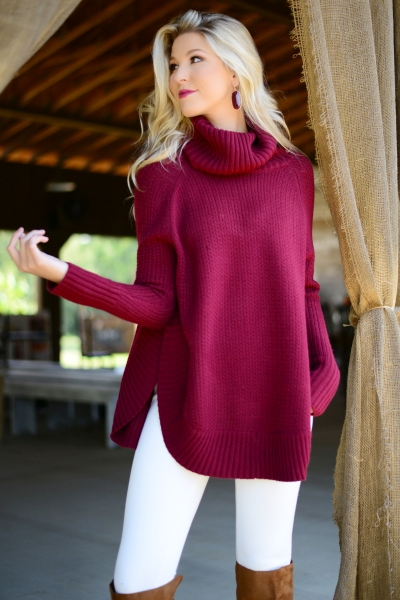 Tobi Turtleneck, Burgundy