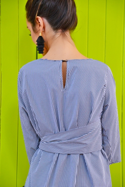 Bow-lieve in Gingham Top
