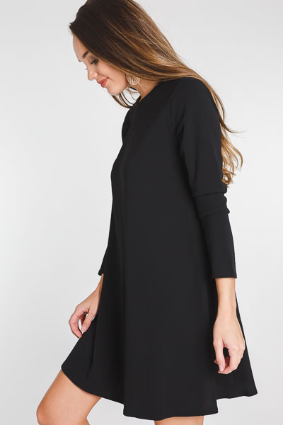 Flowy shift outlet dress