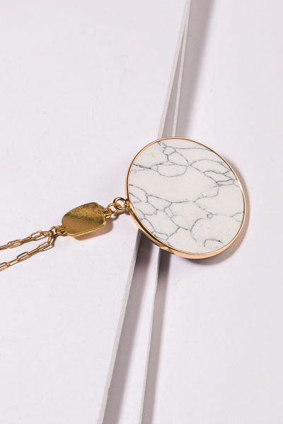 Circle Pendant Necklace, White