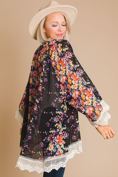 Lace Trim Floral Kimono