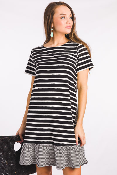 Scalloped Stripes Knit Dress