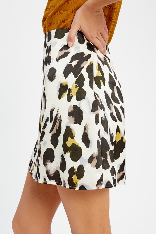 White Leopard Short Skirt
