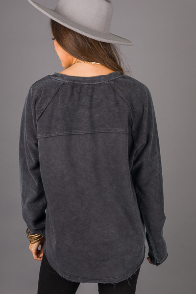 Edgy Pullover, Washed Black
