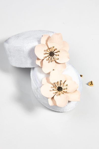Center Burst Nude Flower Earring