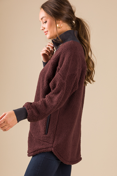 Contrast Fuzzy Pullover