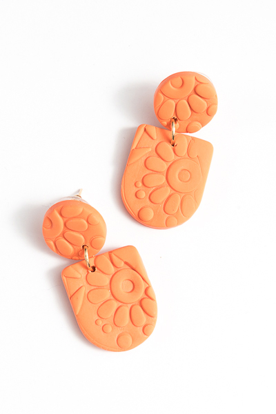 Clay Carving Oval Earring, Coral