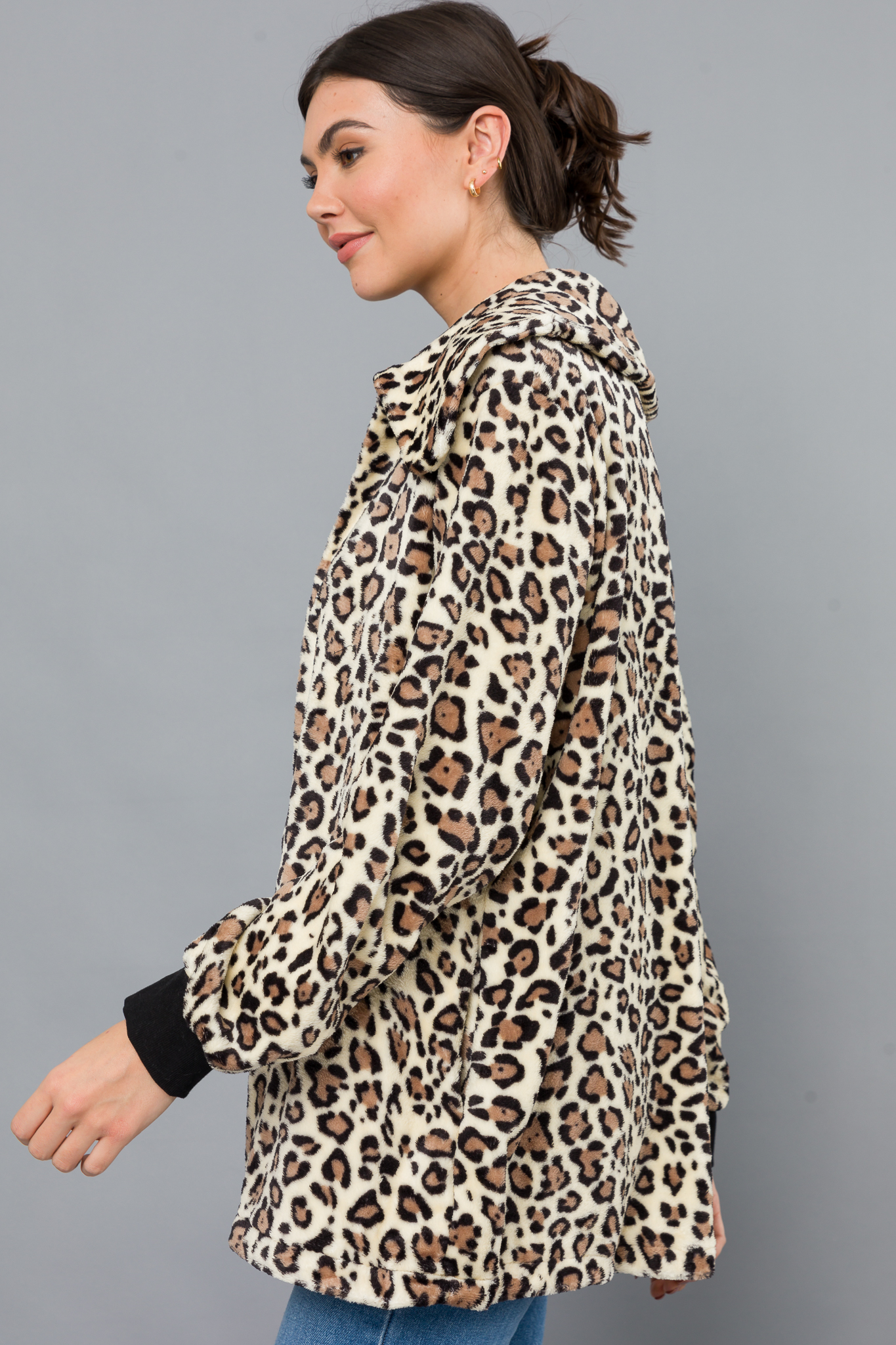 Fuzzy Cheetah Casual Topper