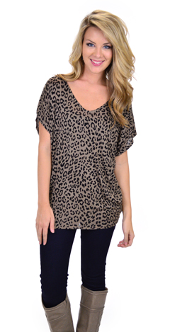 Lucy Leopard Top