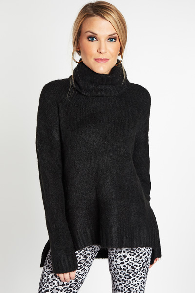 Great Adventure Turtleneck, Black