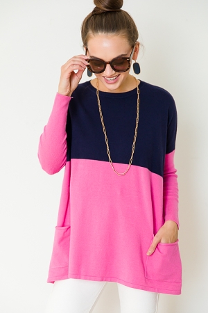 Suéter tejido tipo blusón “LV” $345 - Leah Boutique Online